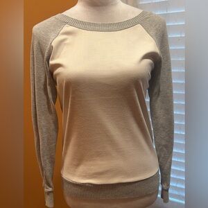 Express | Women’s Color-Block  Lightweight Sweater Top Size XSmall